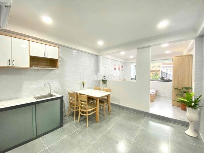 🔥🌷KHU PHAN XÍCH LONG🌷🔥GẦN HOÀNG SA TRƯỜNG SA 30M² CỬA SỔ TRỜI