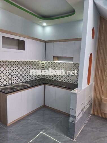tôi chính chủ cần bán nhà gấp sdc khu vực tô ký chợ bắp