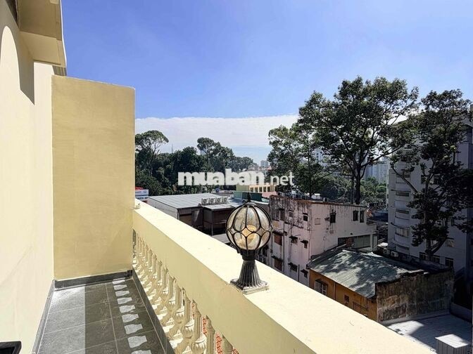Cho thuê căn hộ 1PN ban công Bùi Thị Xuân Quận 1