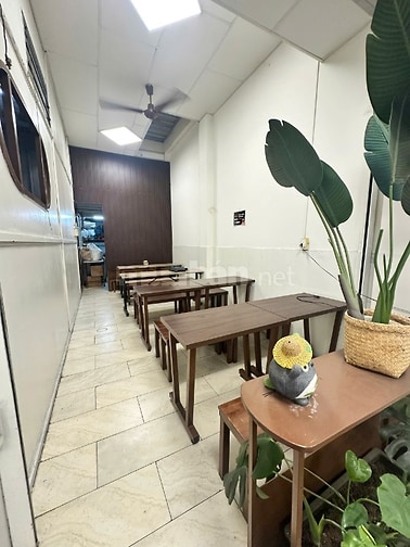  SANG QUÁN CÀ PHÊ SÁT CỔNG SAU ĐẠI HỌC VĂN LANG GÒ VẤP