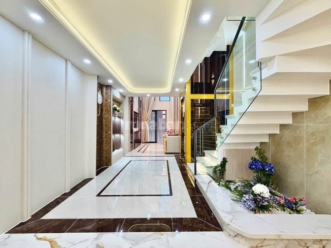 SIÊU PHẨM NHÀ PHỐ THANG MÁY - Ô TÔ NGỦ TRONG NHÀ - Lê Văn Thọ, P9