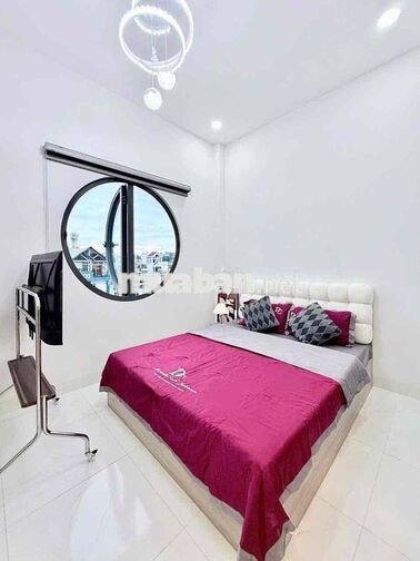 cho thuê studio ban công sư vạn hạnh quận 10 gần ueh