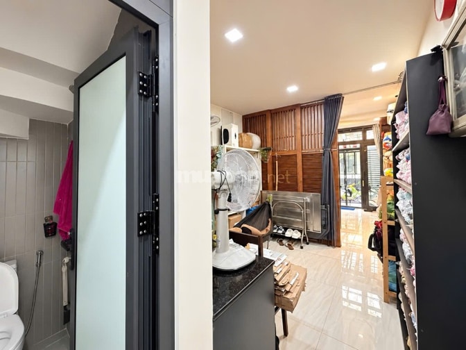 Bán nhà Dạ Nam, cầu chữ Y, kề Q1, 40M2x5 TẦNG, kề mặt tiền, GIÁ 7,5 TỶ