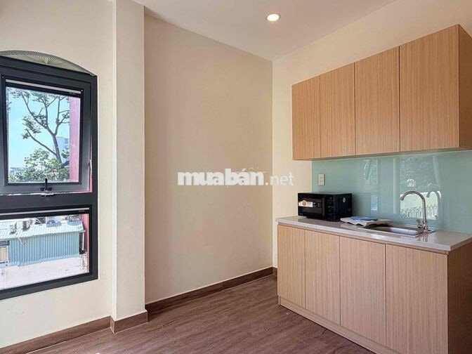 Cho thuê căn hộ 1PN ban công Bùi Thị Xuân Quận 1