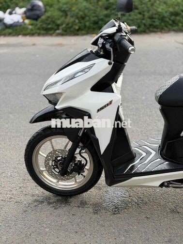 Honda vario 2020 150 trắng ngọc Trinh biển 83 ngây