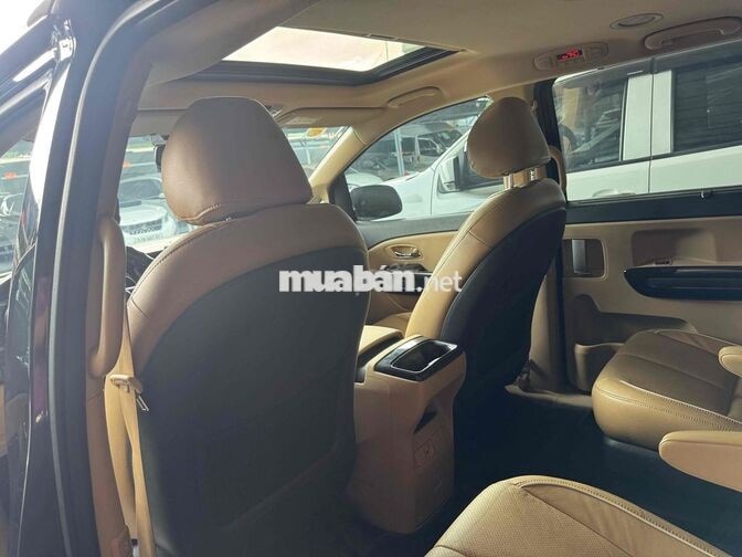 KIA SEDONA 2017 FULL 7 CHỖ DẦU ĐEN
