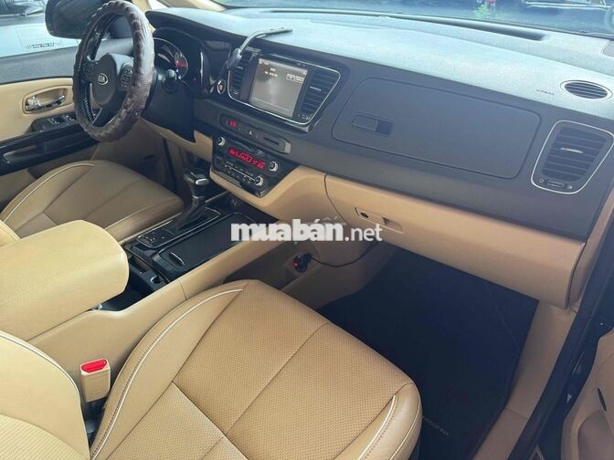 KIA SEDONA 2017 FULL 7 CHỖ DẦU ĐEN