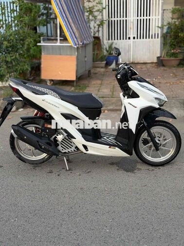Honda vario 2020 150 trắng ngọc Trinh biển 83 ngây