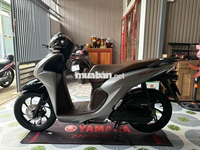 Honda Vision 2025 Bạc đen