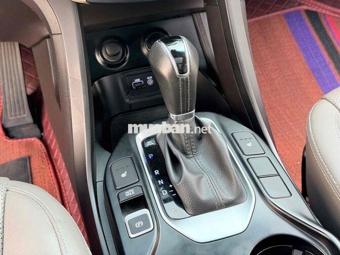 HYUNDAI SANTA FE 2018 4WD FULL XĂNG ĐEN