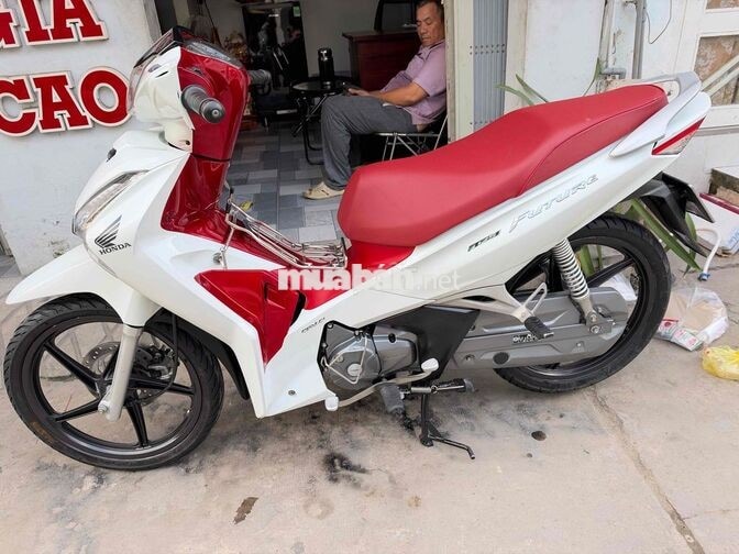 Honda Future 125 2023 Trắng đỏ