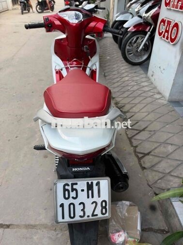 Honda Future 125 2023 Trắng đỏ