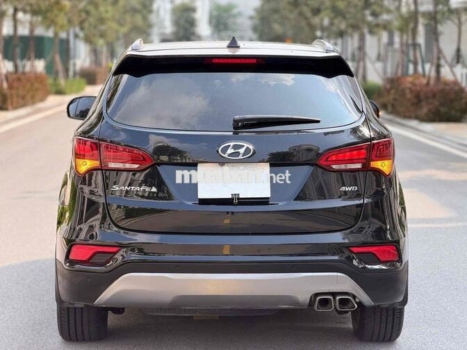 HYUNDAI SANTA FE 2018 4WD FULL XĂNG ĐEN
