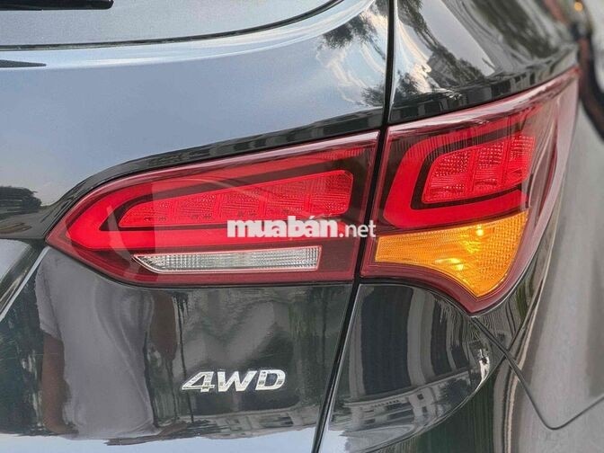 HYUNDAI SANTA FE 2018 4WD FULL XĂNG ĐEN