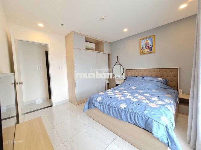 Cần bán căn chung cư Quang Thái, dt: 72m2, 2PN, 2wc, SH, giá: 3 tỷ