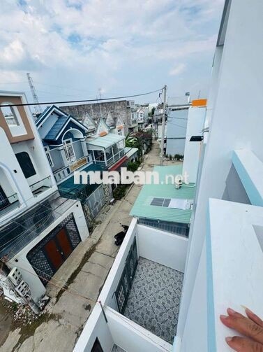 bán nhà vòng xoay 5 con rồng tân kim 