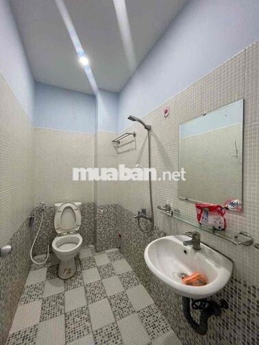 Cho Thuê Nhà Hẻm 96 Nguyễn Văn Thương. P25. DT 4m x 15m - 2 Tầng