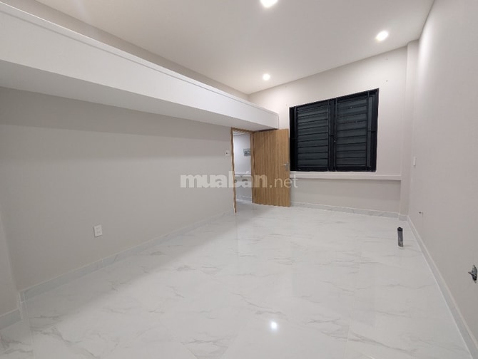 CHÍNH CHỦ BÁN NHÀ MẶT TIỀN NGUYỄN CHÍ THANH, QUẬN 5