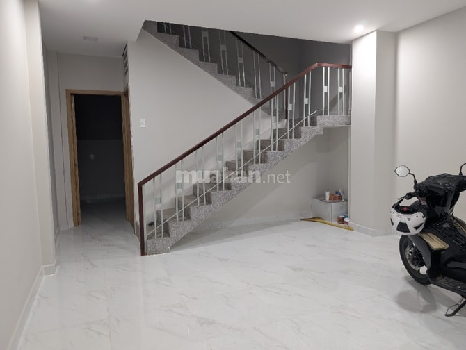 CHÍNH CHỦ BÁN NHÀ MẶT TIỀN NGUYỄN CHÍ THANH, QUẬN 5