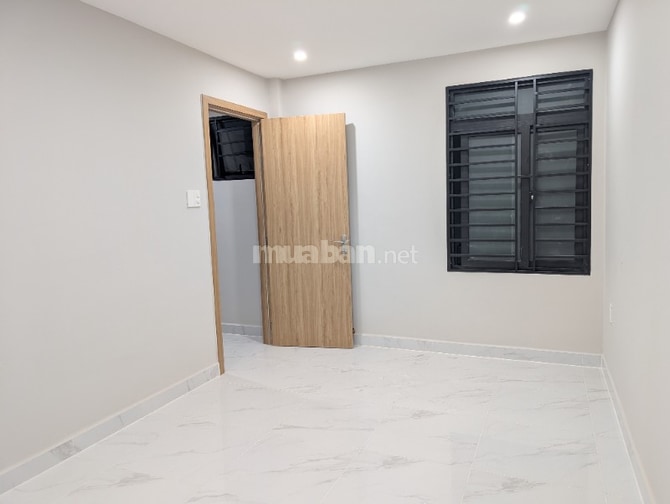 CHÍNH CHỦ BÁN NHÀ MẶT TIỀN NGUYỄN CHÍ THANH, QUẬN 5