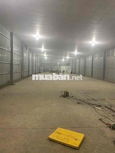 Cho thuê kho mặt tiền đường P. Linh Đông Thủ Đức 586 m2 chỉ 65 triệu.