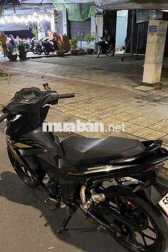 Honda Winner 150 màu Đen Vàng