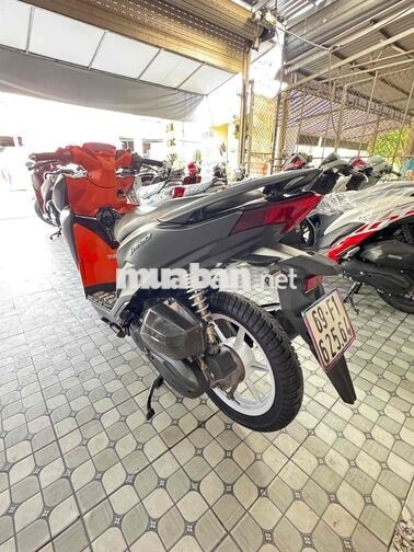 Honda Vario cam đen