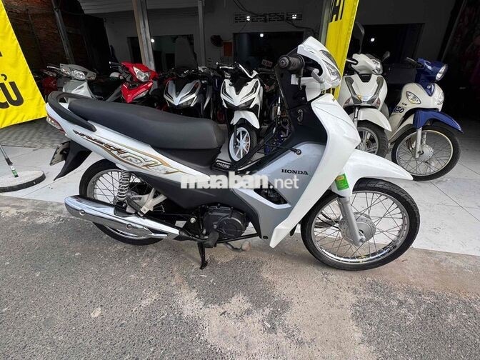 Honda Wave Alpha 2022 màu trắng