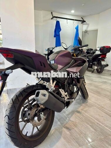 Honda CBR150R 2023 Tím 4.649 km