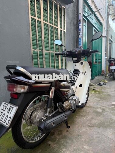 Honda Super Dream 110 Tím trắng