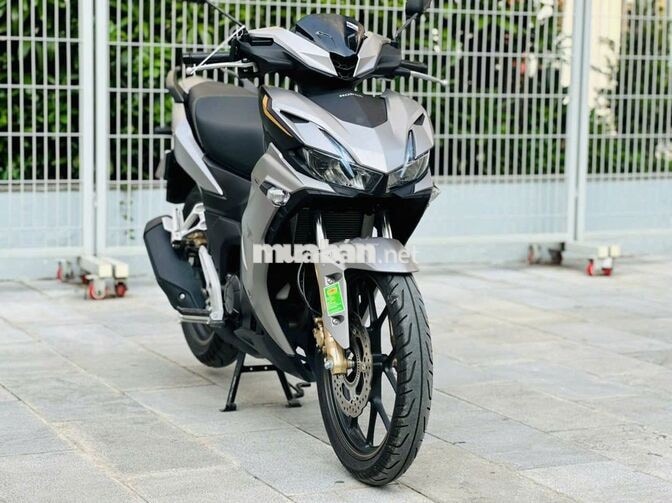 Honda Winner X Bạc đen 2024 đi ít còn mới