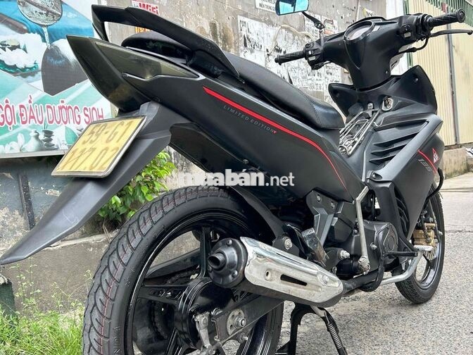 Xe máy Hàn Quốc Exciter màu đen nhám