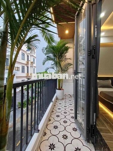 NHÀ MỚI ĐẸP ( FULL NỘI THẤT ) TRỆT LỬNG 3 LẦU 4PN 5WC. ĐƯỜNG 8M
