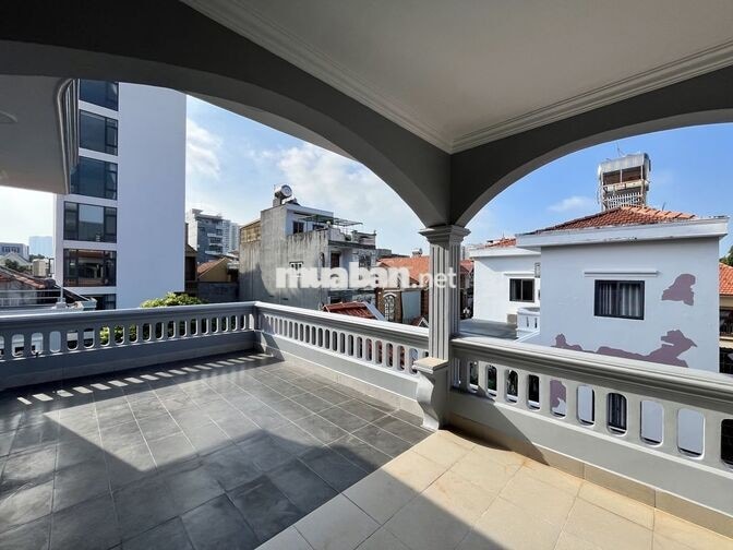 Cho thuê Biệt thự 1 trệt, 2 lầu