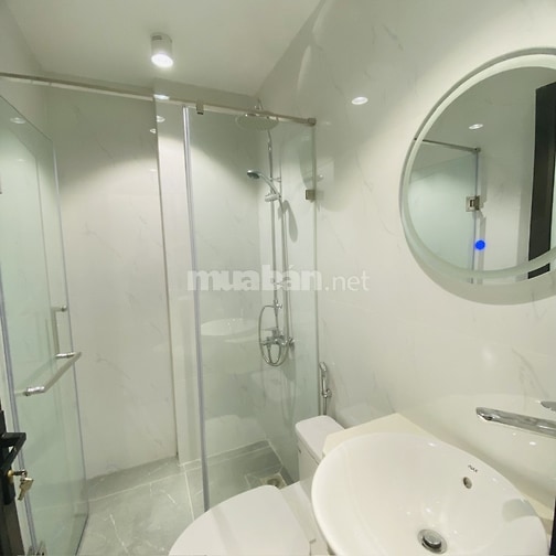 Nhà đẹp phân lô ô tô Tôn Đức Thắng Dt 48m2, 5t, mt 3.8, ở luôn.