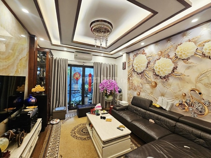 Nhà đẹp phân lô ô tô Tôn Đức Thắng Dt 48m2, 5t, mt 3.8, ở luôn.