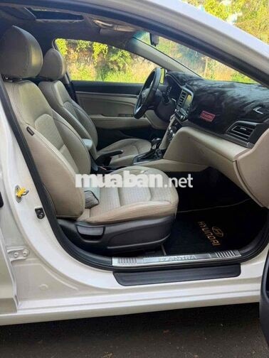 Hyundai Elantra 2020 Tự động Trắng rất đẹp