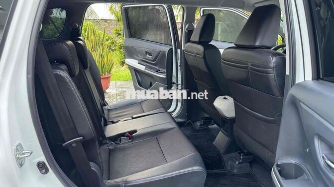 Toyota Veloz Cross 2025 Top 1.5 CVT 25000km