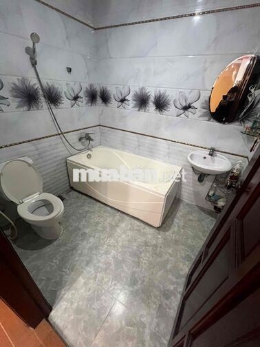 12tr cho thuê MT PTH p7 q8 DTSD gần 400m2 3pn 3wc