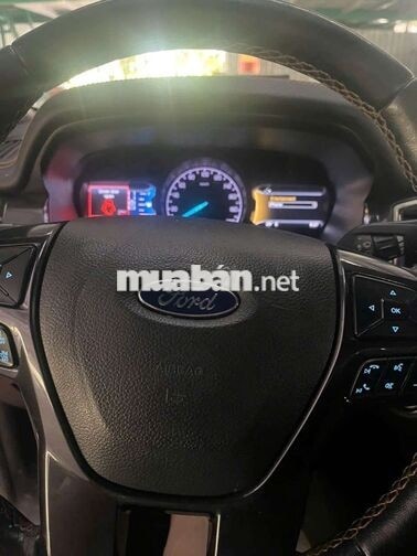 xe bán tải Ford Ranger Wildtrak 132.928 km cam