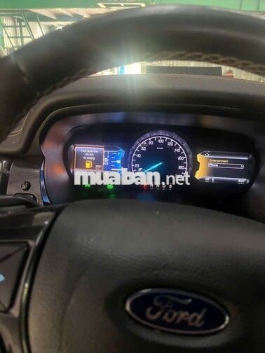 xe bán tải Ford Ranger Wildtrak 132.928 km cam