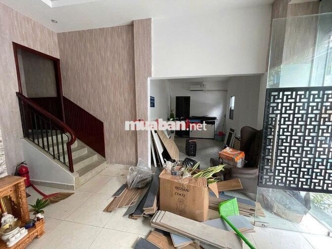 Mặt Tiền 300m2 Sàn văn phòng Nguyễn văn Đậu có chổ đậu xe máy- xe hơi
