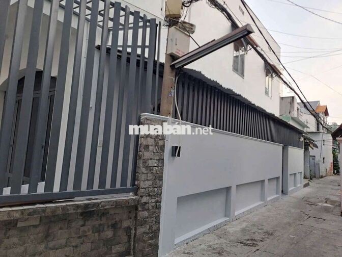 Cần bán gầp nhà đường  PVH .gần DTG.DT 5.5 x24 .1 trệt 1 lầu 