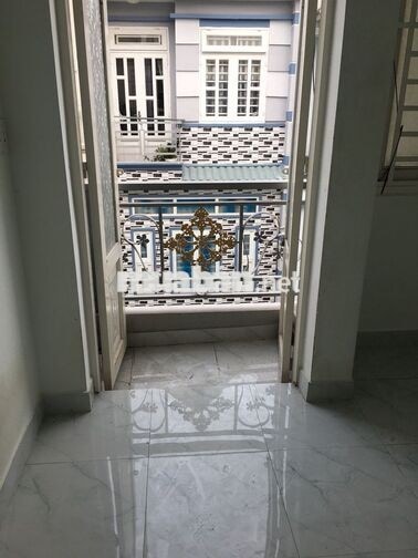 Cho thuê nhà nguyên căn gần Chợ Cầu 2 tầng 1 trệt