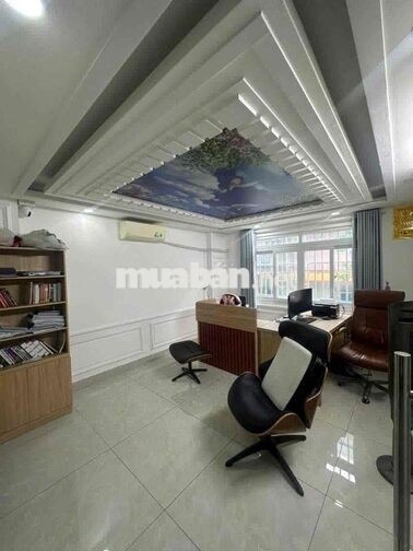 cho thuê nhà Thạnh xuân 33 gần uỷ ban 4 phòng ngủ 4wc đường 7m