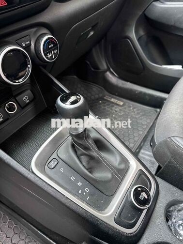 Hyundai Venue 2024 Tự động 31000 km Đen