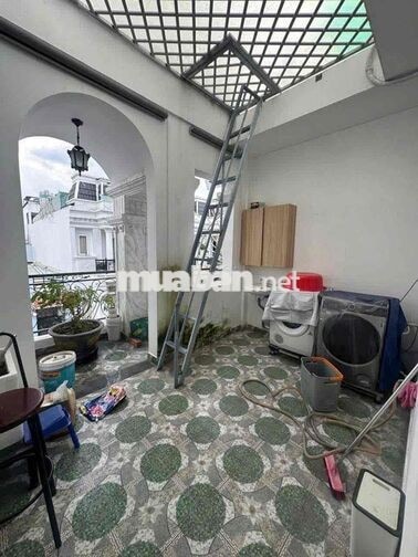 cho thuê nhà Thạnh xuân 33 gần uỷ ban 4 phòng ngủ 4wc đường 7m