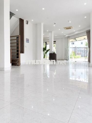 Cho thuê mặt tiền văn phòng An Phú Thuận An giá rẻ 15tr/7 phòng lớn