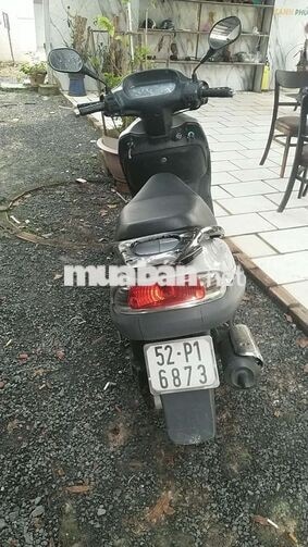 SYM Attila màu bạc