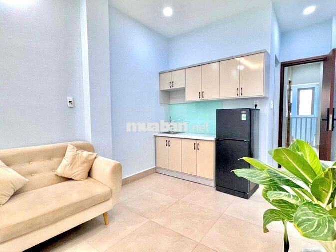 Cho thuê căn hộ full nội thất, cửa sổ thoáng, thang máy – Bình Thạnh